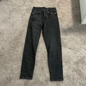 Black LEVI’S wedgie jeans
